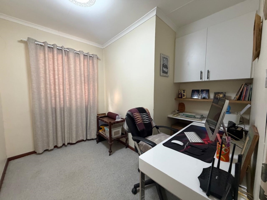 3 Bedroom Property for Sale in Heather Park Western Cape